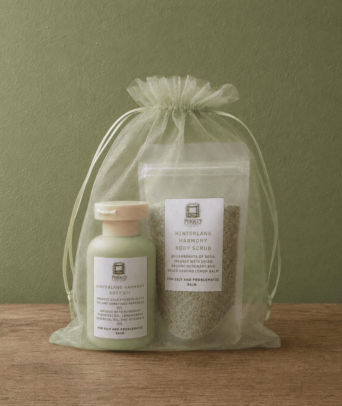 Hinterland Harmony Body Scrub & Oil Set